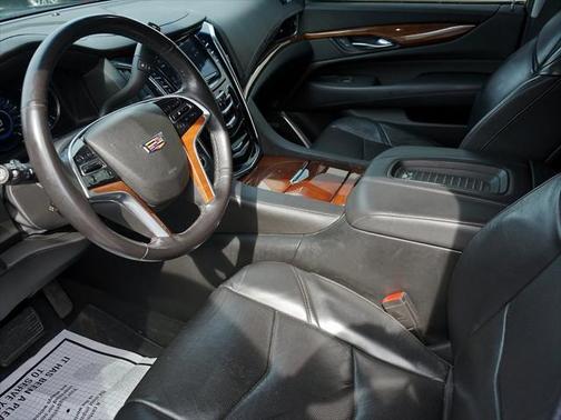 2019 Cadillac Escalade Luxury