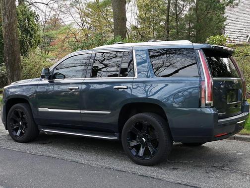 2019 Cadillac Escalade Luxury