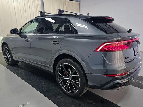 2023 Audi Q8 55 Premium Plus