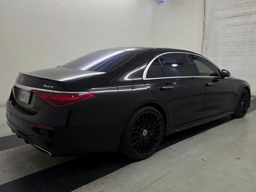 Black 2021 Mercedes-Benz S-Class 4MATIC