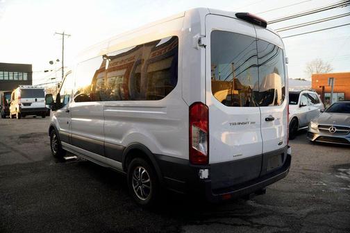 2022 Ford Transit-350 XLT