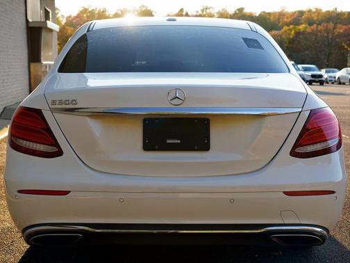 2018 Mercedes-Benz E-Class E 300