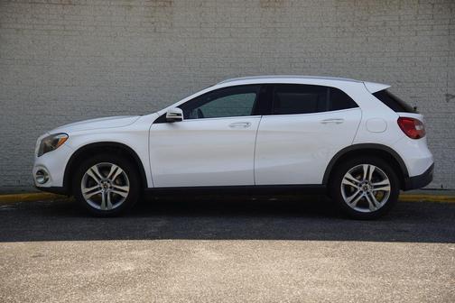 Polar White 2019 Mercedes-Benz GLA 250 4MATIC