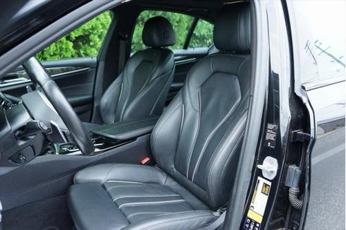2021 BMW 530 xDrive