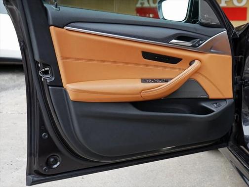 2022 BMW 530 i xDrive