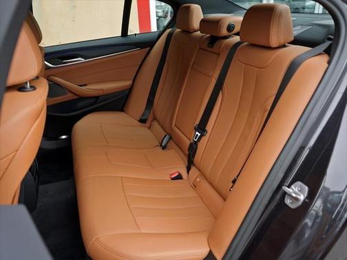 2022 BMW 530 i xDrive