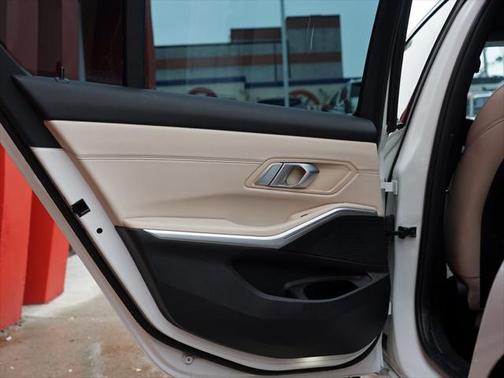 2020 BMW 330 330i