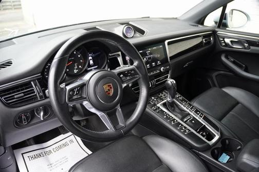 2020 Porsche Macan Base
