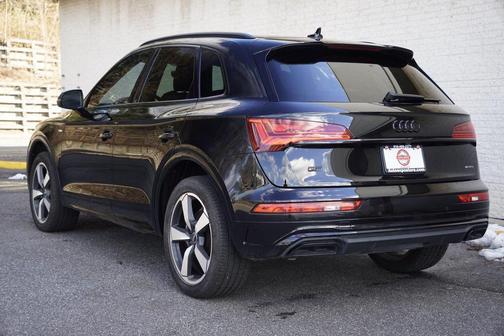 2023 Audi Q5 45 S line Premium Plus