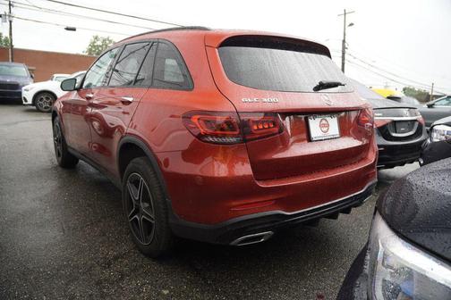 designo Cardinal Red Metallic 2021 Mercedes-Benz GLC 300 4MATIC