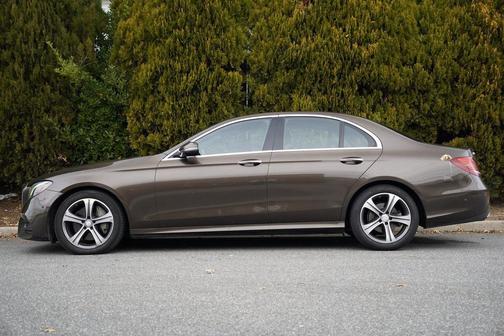 2017 Mercedes-Benz E-Class 4MATIC
