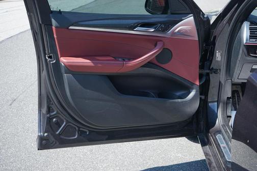 2022 BMW X4 M40i