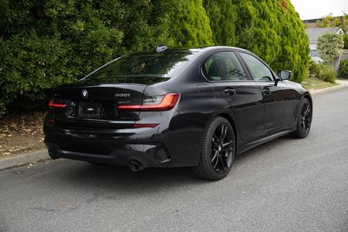 2022 BMW 330 xDrive