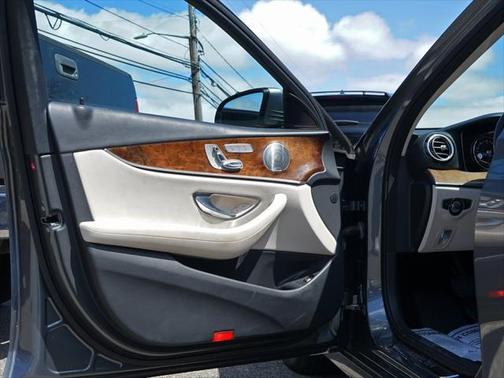2018 Mercedes-Benz E-Class E 300