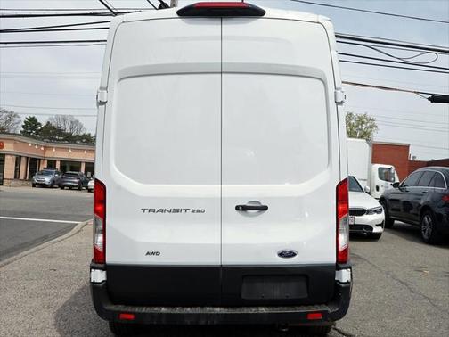 2022 Ford Transit-250 Base
