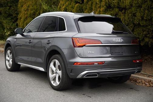 2022 Audi Q5 45 S line Premium Plus