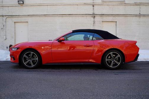 2024 Ford Mustang EcoBoost