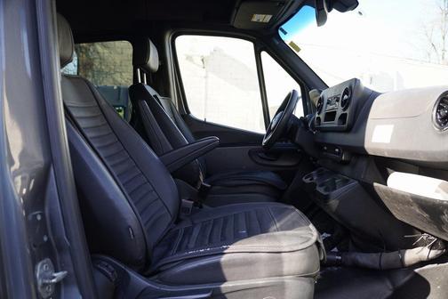 2020 Mercedes-Benz Sprinter 2500 Cargo 144 WB