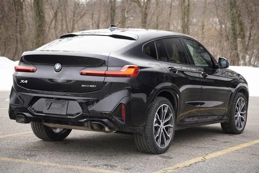 2024 BMW X4 xDrive30i