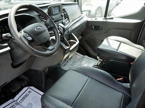 2022 Ford Transit-250 Base