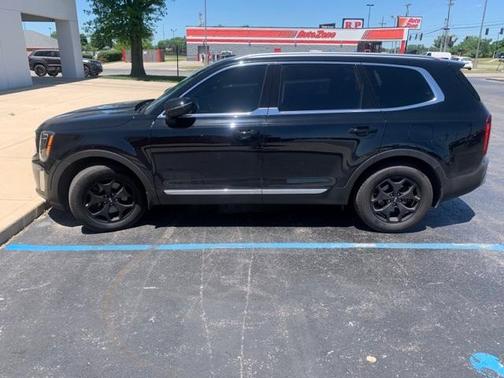 Photo 2 of 6 of 2020 Kia Telluride EX