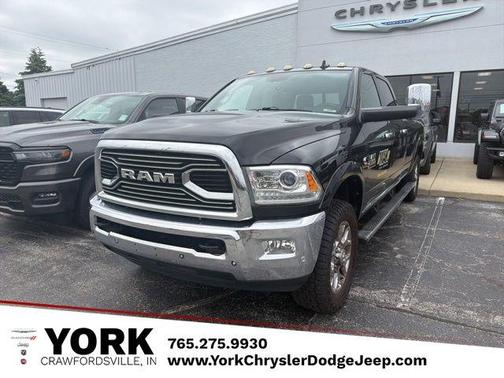 Brilliant Black Crystal Pearlcoat 2017 RAM 2500 Limited Crew Cab 4x4 8' Box