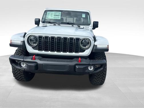 Bright White Clearcoat 2026 Jeep Gladiator Rubicon