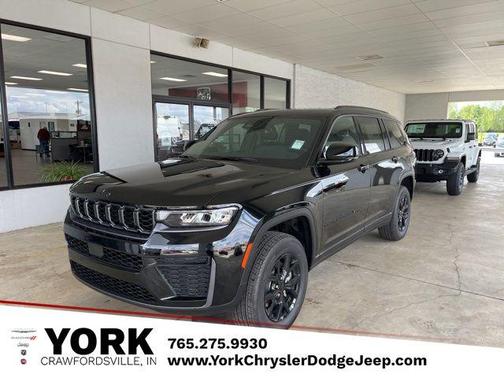 Diamond Black Crystal Pearlcoat 2026 Jeep Grand Cherokee L Altitude