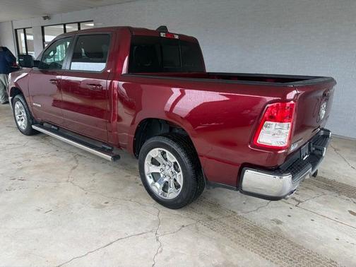 Maroon 2022 RAM 1500 Big Horn/Lone Star