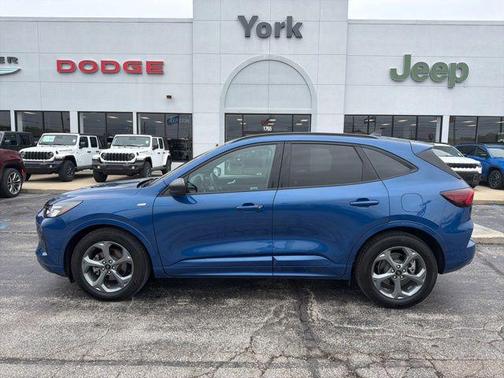 ATLAS BLUE METALLIC 2023 Ford Escape ST-Line
