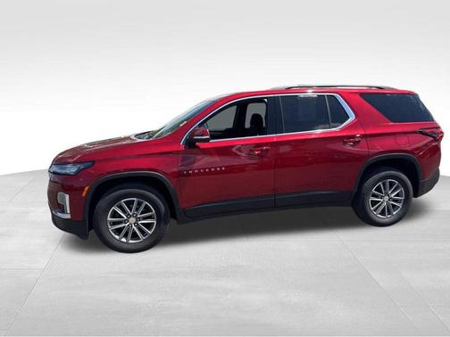 Radiant Red Tintcoat 2023 Chevrolet Traverse LT Cloth