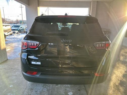 Diamond Black 2026 Jeep Compass Latitude