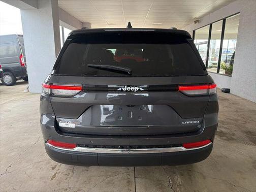 Baltic Gray Metallic Clearcoat 2026 Jeep Grand Cherokee Altitude