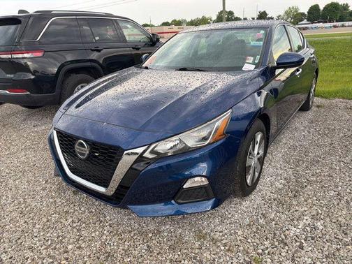 Deep Blue Pearl 2020 Nissan Altima S FWD