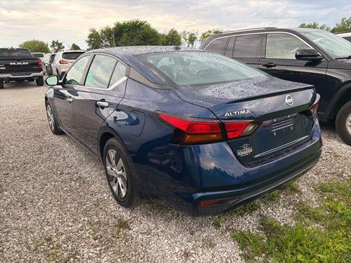 Deep Blue Pearl 2020 Nissan Altima S FWD
