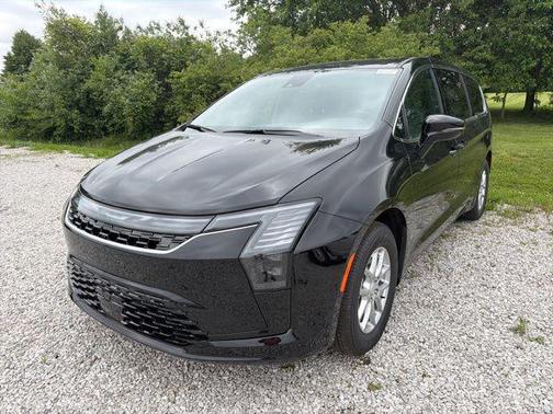 Diamond Black Crystal Pearlcoat 2027 Chrysler Pacifica L