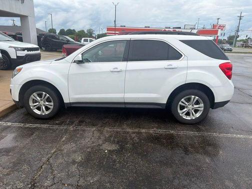 Summit White 2011 Chevrolet Equinox LT