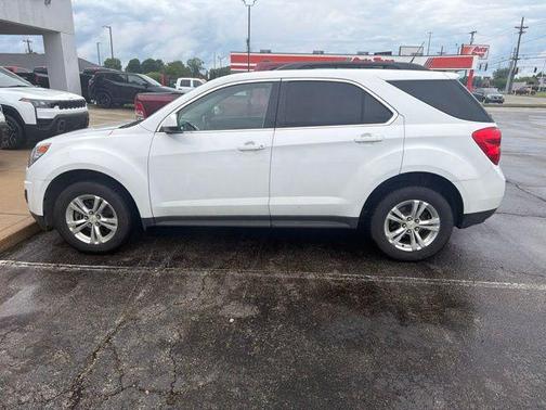 Summit White 2011 Chevrolet Equinox LT