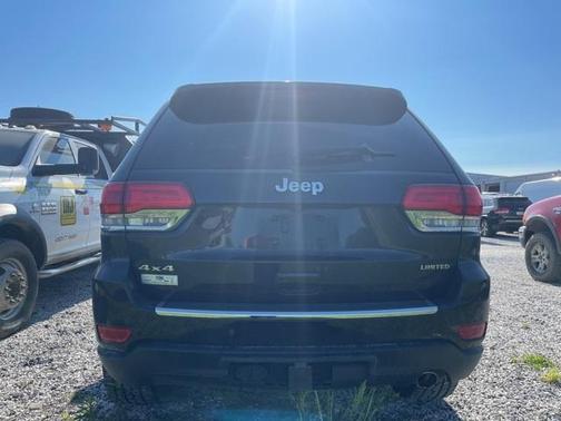 Photo 3 of 6 of 2016 Jeep Grand Cherokee Limited
