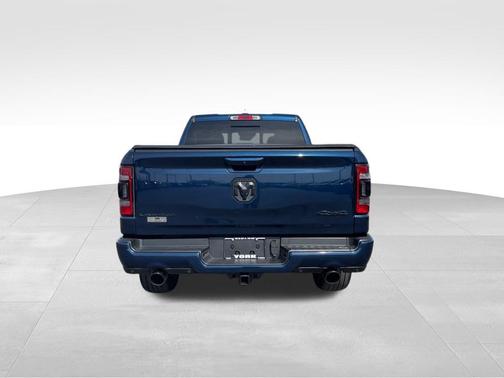 Patriot Blue Pearlcoat 2022 RAM 1500 Limited