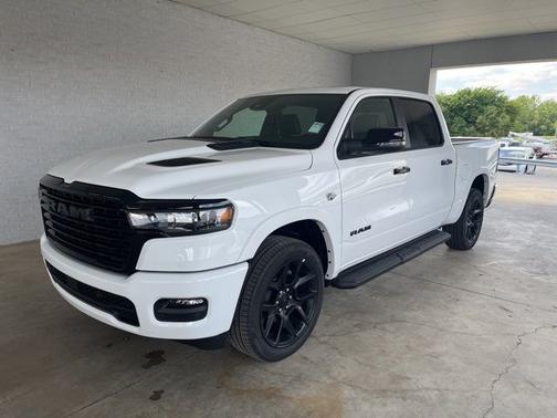 Bright White Clearcoat 2026 RAM 1500 Laramie