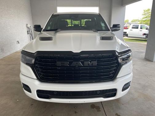 Bright White Clearcoat 2026 RAM 1500 Laramie