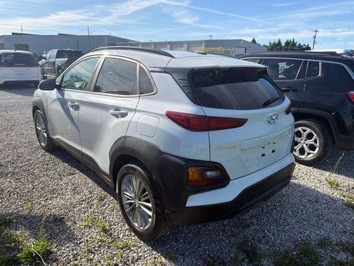 Chalk White 2019 Hyundai KONA SEL