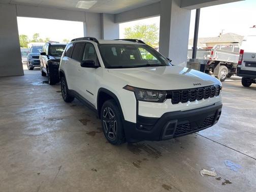 Bright White Clearcoat 2026 Jeep Cherokee Laredo