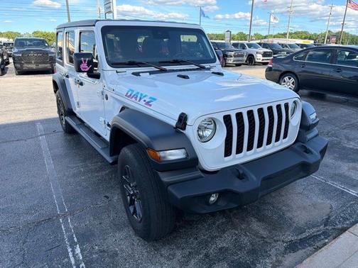 Bright White Clearcoat 2024 Jeep Wrangler Sport S