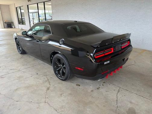 Pitch Black Clearcoat 2023 Dodge Challenger R/T