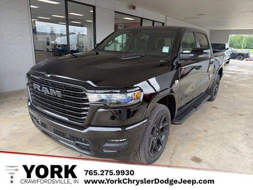 Diamond Black Crystal Pearlcoat 2026 RAM 1500 Laramie