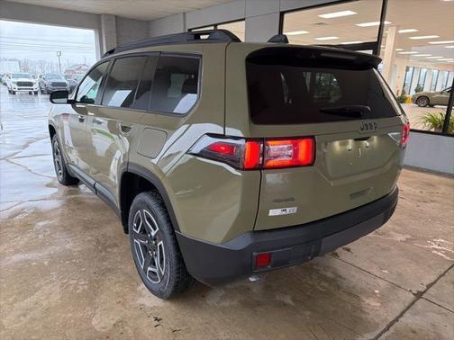 '41 2026 Jeep Cherokee Laredo