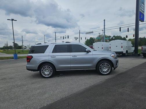 ICONIC SILVER METALLIC 2024 Ford Expedition Limited