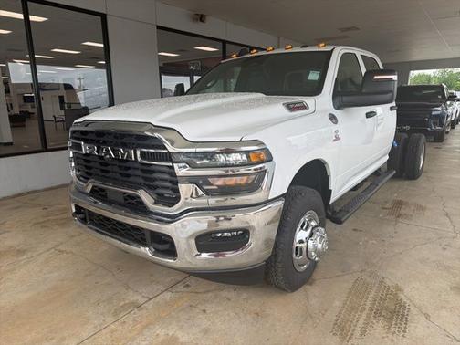 Bright White Clearcoat 2026 RAM 3500 Tradesman